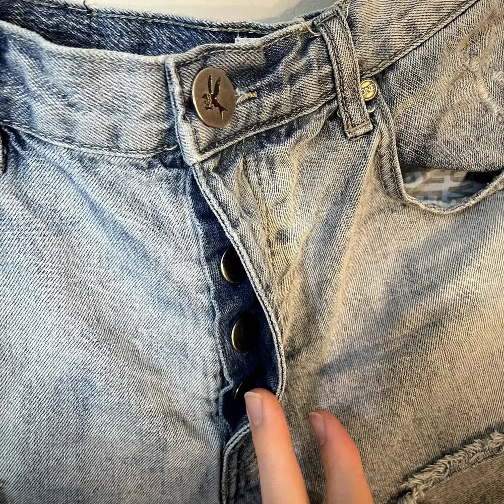 One X One Teaspoon Distressed Denim Bandits Shorts in Light Blue Size 29